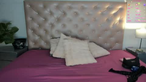 Snapshot of paulinasaeenz chatting on April 15, 12:34 pm PaulinaSaennz online show from April 15, 12:34 pm