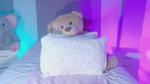 paulina online show from February 9, 6:34 pm