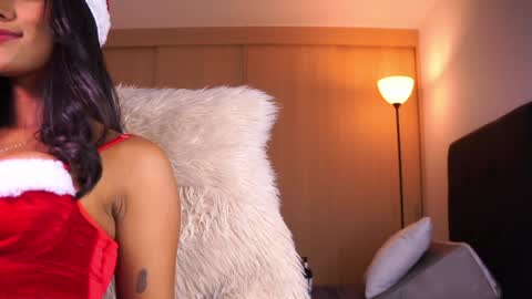 pauline_7 online show from December 24, 10:22 am