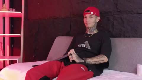 Paulo online show from February 3, 9:20 pm