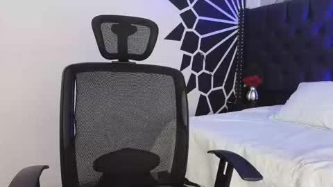 Paulo online show from March 17, 9:23 am