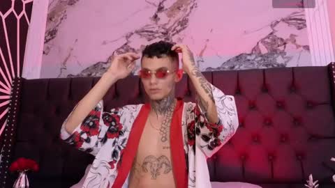 Paulo online show from April 6, 4:46 am