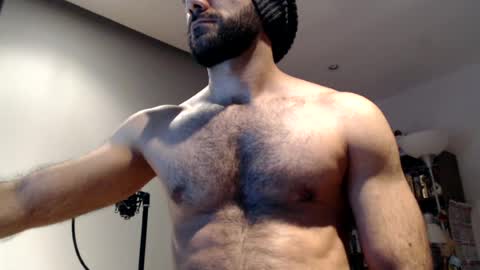 Snapshot of paulripped chatting on July 1, 4:14 am Paul online show from July 1, 4:14 am