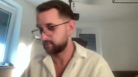 love bush online show from October 11, 6:56 am