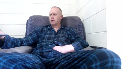 paulstevenson2064 online show from August 6, 2:24 am