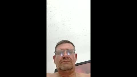 Snapshot of paulymcdona chatting on March 31, 1:40 am paulymcdona online show from March 31, 1:40 am