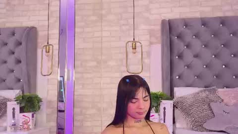 Snapshot of pauvega_ chatting on July 6, 3:03 pm Pau online show from July 6, 3:03 pm