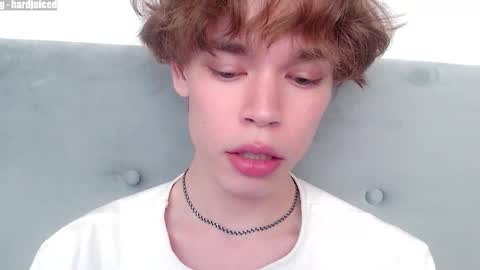 pawclaw online show from February 10, 11:31 pm