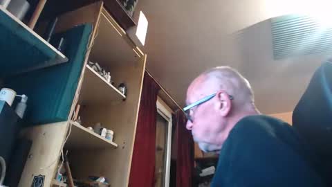 Snapshot of pc8474408 chatting on April 19, 10:01 pm pc8474408 online show from April 19, 10:01 pm