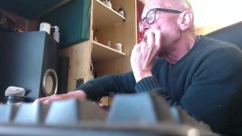 Snapshot of pc8474408 chatting on April 21, 12:33 pm pc8474408 online show from April 21, 12:33 pm