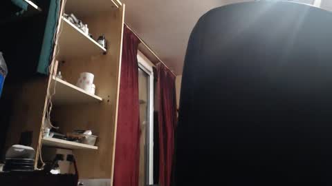 Snapshot of pc8474408 chatting on April 23, 7:52 am pc8474408 online show from April 23, 7:52 am