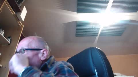 Snapshot of pc8474408 chatting on April 26, 1:53 pm pc8474408 online show from April 26, 1:53 pm