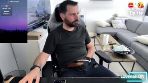 Snapshot of pc92160 chatting on April 6, 10:16 am pc92160 online show from April 6, 10:16 am