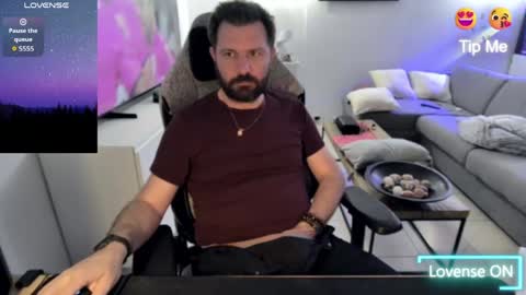 Snapshot of pc92160 chatting on April 19, 7:38 pm pc92160 online show from April 19, 7:38 pm