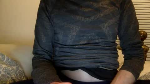 Snapshot of pea23 chatting on February 11, 11:54 pm pea23 online show from February 11, 11:54 pm