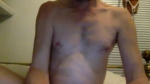 Snapshot of pea23 chatting on February 13, 11:47 pm pea23 online show from February 13, 11:47 pm