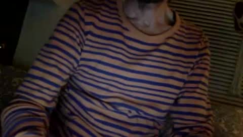 Snapshot of pea23 chatting on March 2, 12:35 am pea23 online show from March 2, 12:35 am