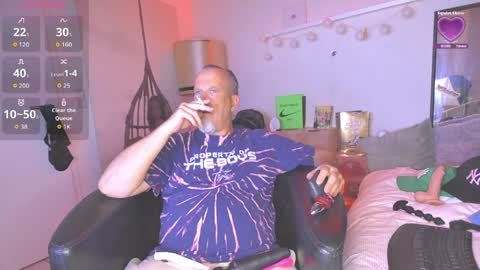 Marc online show from April 4, 6:16 pm