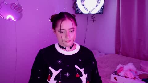 Snapshot of peacherry_ chatting on December 4, 1:14 am peacherry_ online show from December 4, 1:14 am