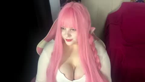 Snapshot of peachy_keenss chatting on June 21, 2:08 pm Peachy online show from June 21, 2:08 pm