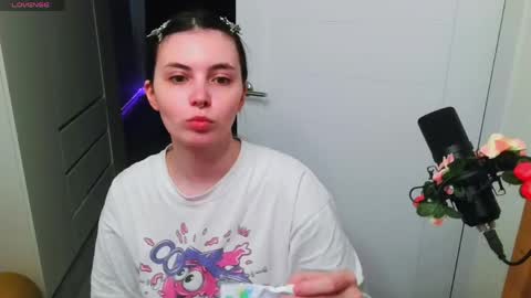 Peachy online show from May 10, 5:18 pm