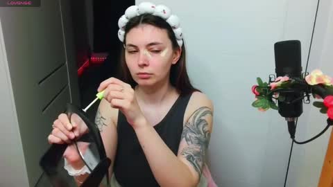 Peachy online show from May 18, 6:36 pm