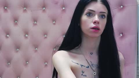 Ella online show from February 18, 1:51 pm