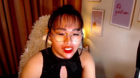 Snapshot of peakaboo_xx chatting on April 9, 7:25 am Angel Creamdensada online show from April 9, 7:25 am