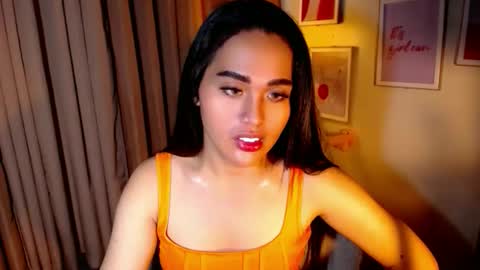 Snapshot of peakaboo_xx chatting on May 21, 11:17 am Angel Creamdensada online show from May 21, 11:17 am