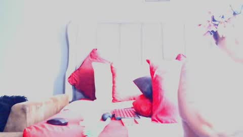 Snapshot of pearlblu38 chatting on June 22, 10:12 am Pearl online show from June 22, 10:12 am
