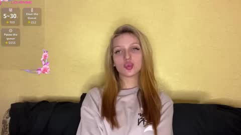 Snapshot of pearlinesilfies chatting on July 2, 4:35 pm Zlata online show from July 2, 4:35 pm