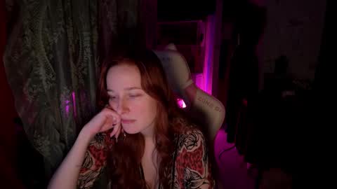 Snapshot of pearlprincess_ chatting on March 8, 2:04 am Adelina online show from March 8, 2:04 am