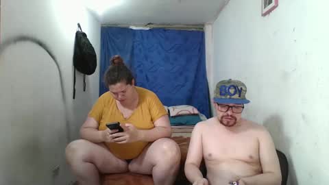 Snapshot of pecadodulce chatting on March 1, 2:37 am pecadodulce online show from March 1, 2:37 am