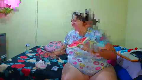 Snapshot of pecadodulce chatting on April 18, 7:07 pm pecadodulce online show from April 18, 7:07 pm