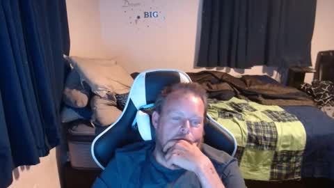 pecker40 online show from December 28, 10:02 pm