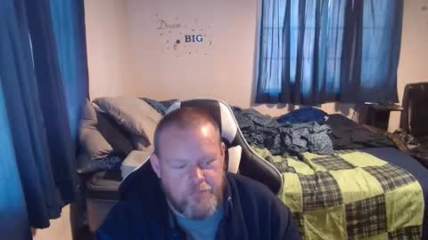 Snapshot of pecker40 chatting on January 4, 5:26 pm pecker40 online show from January 4, 5:26 pm