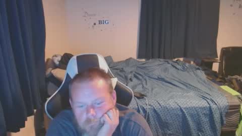 Snapshot of pecker40 chatting on February 10, 3:13 am pecker40 online show from February 10, 3:13 am