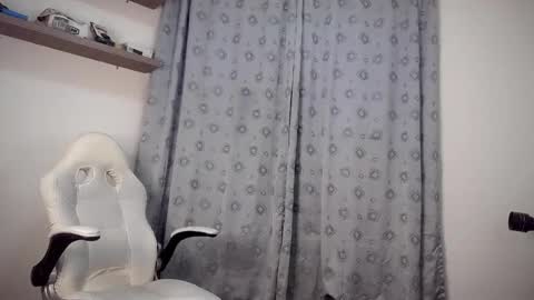 Pedro online show from December 18, 2:06 am