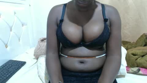 Snapshot of peekybarbie chatting on October 26, 8:59 pm Barbie online show from October 26, 8:59 pm