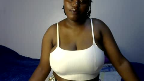 Snapshot of peekyshams chatting on June 17, 5:32 am peekyshams online show from June 17, 5:32 am