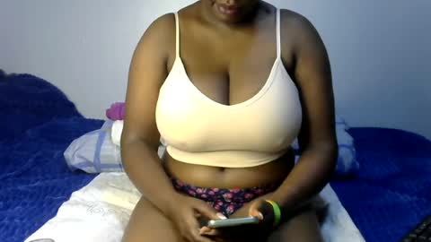 Snapshot of peekyshams chatting on June 18, 4:57 am peekyshams online show from June 18, 4:57 am
