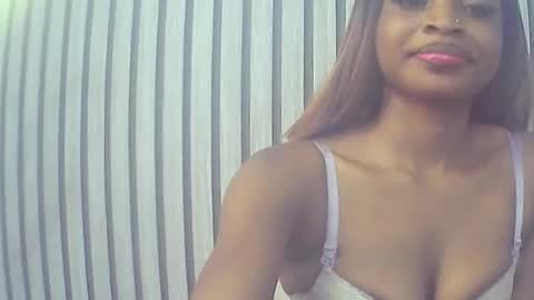 Lizzy online show from December 5, 2:03 pm