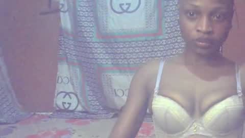 Lizzy online show from January 18, 9:07 pm