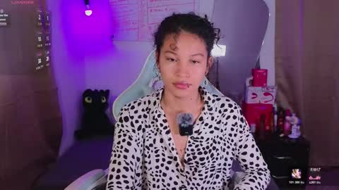 Snapshot of peggy_funn chatting on February 7, 11:41 pm peggy-funn online show from February 7, 11:41 pm