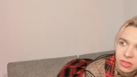 Leo online show from December 6, 12:56 am