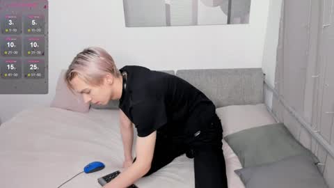 Leo online show from December 15, 6:29 am