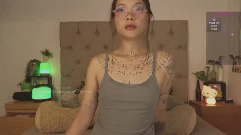 Kris online show from April 17, 1:08 am