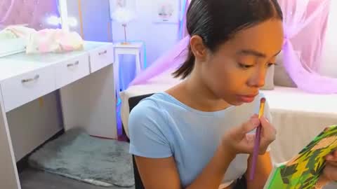 Snapshot of peneelopeecute chatting on April 14, 7:42 pm peneelopeecute online show from April 14, 7:42 pm