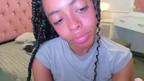 Snapshot of peneelopeecute chatting on June 28, 10:10 am peneelopeecute online show from June 28, 10:10 am