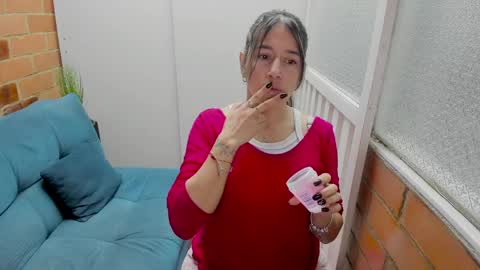 Penelope online show from April 8, 6:41 pm